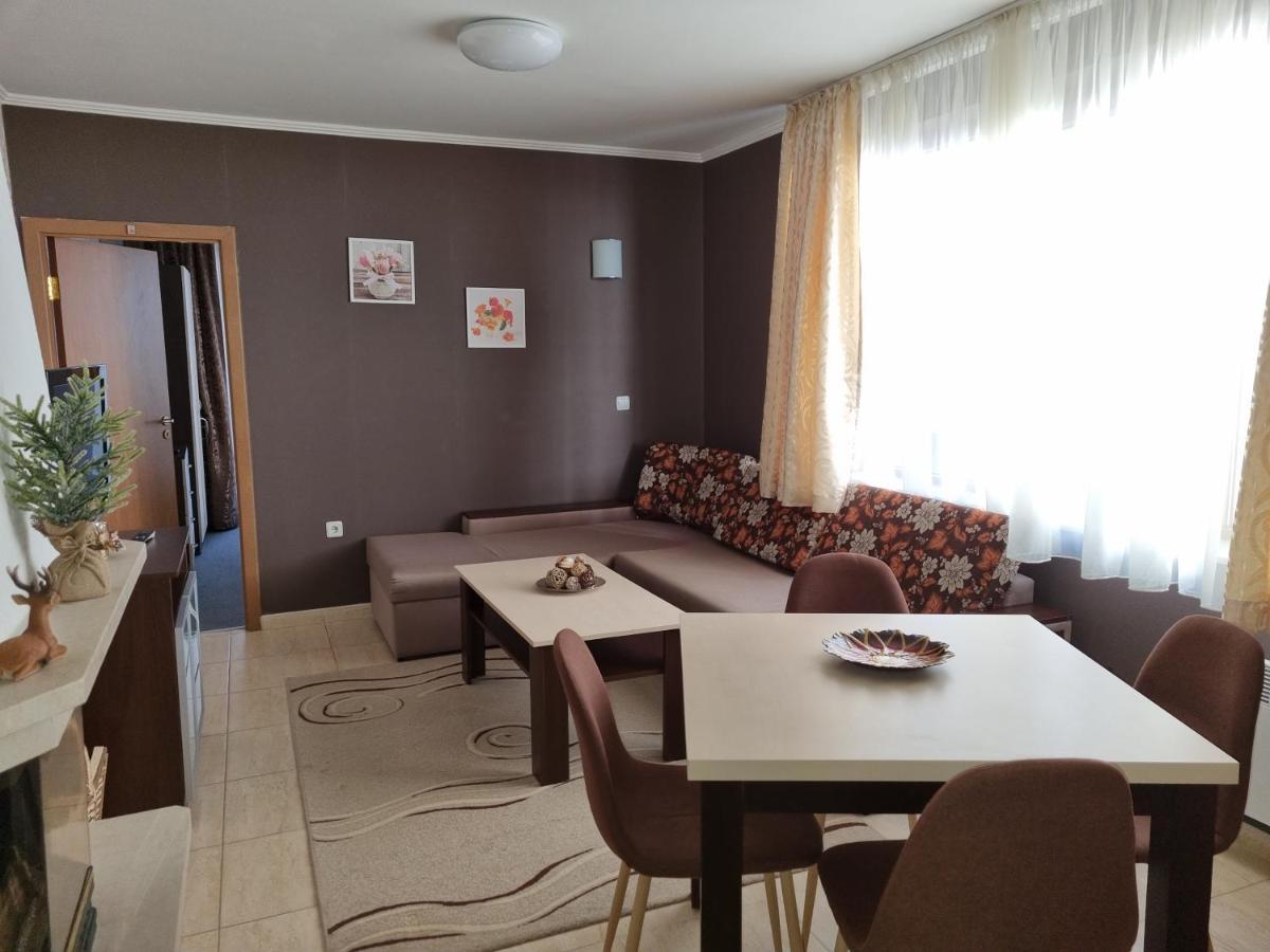 Grand Monastery Hotel Apartments بامبوروفو المظهر الخارجي الصورة