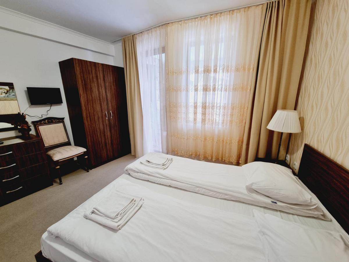 Grand Monastery Hotel Apartments بامبوروفو المظهر الخارجي الصورة
