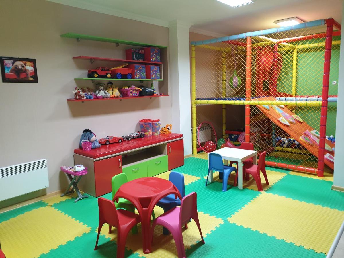Grand Monastery Hotel Apartments بامبوروفو المظهر الخارجي الصورة